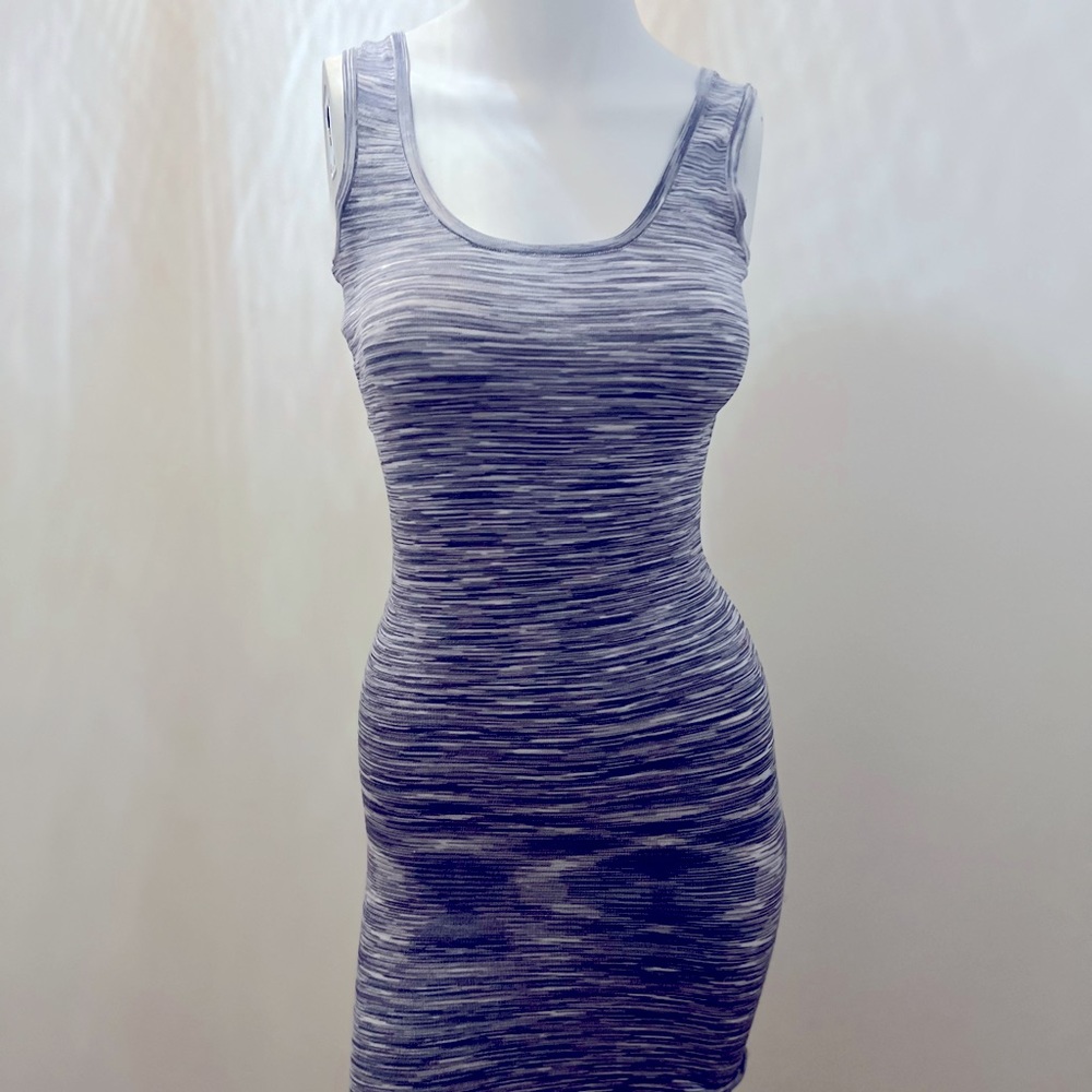 BEBE DRESS 👗🔥 SIZE XS sleeveless grey